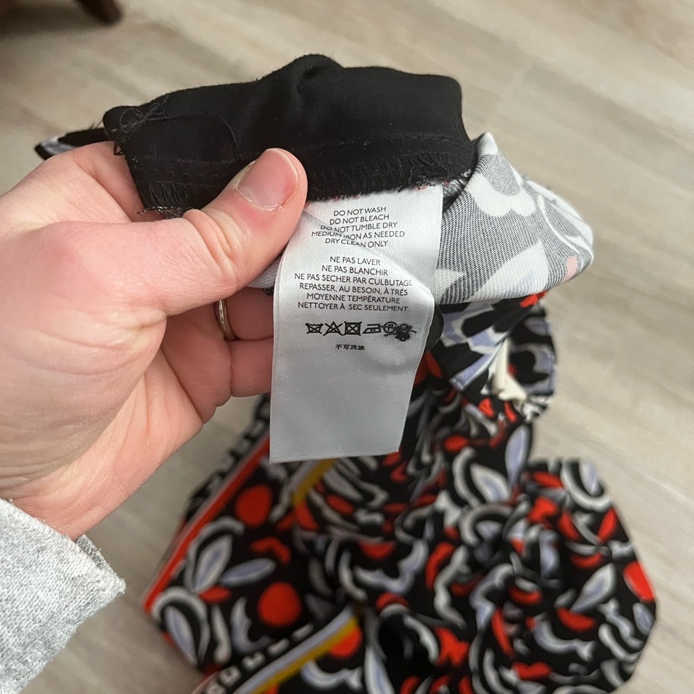 Anthropologie Women’s High-Waisted Wide LegPants in Black & Orange Floral Size 4 - Picture 5 of 6